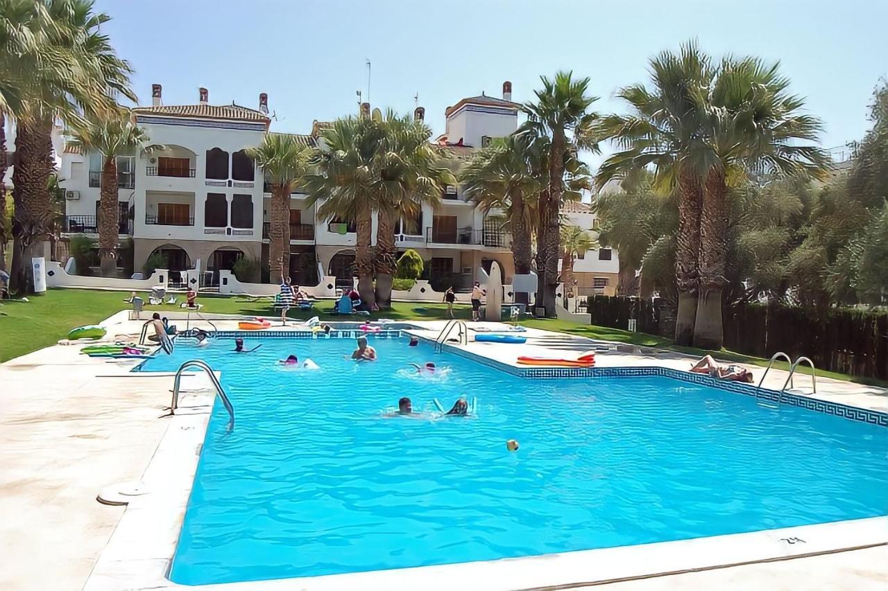 Apartment On The Plaza Alicante Exterior photo